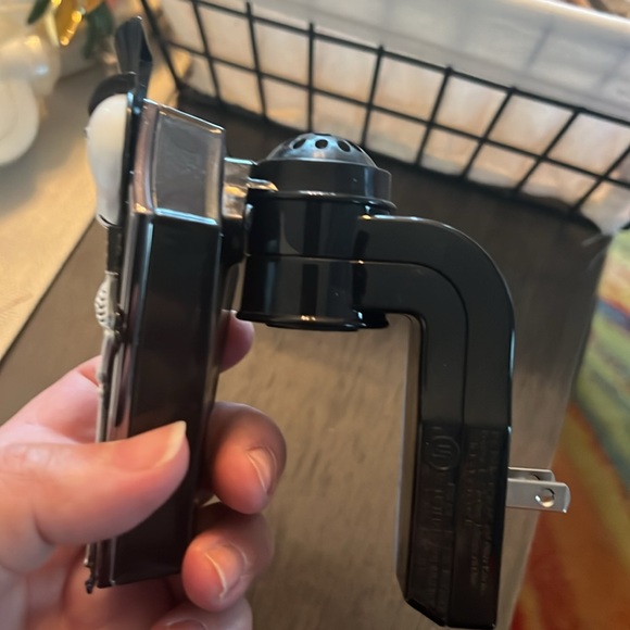 3 Bath & Body Works Fall/Halloween Wallflowers - Picture 6 of 6